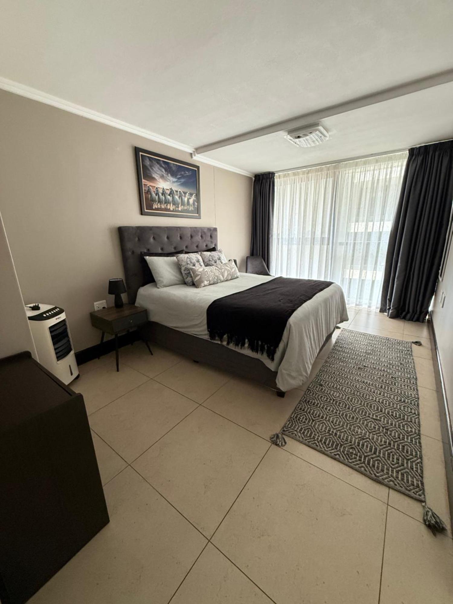 Marina Bay Apartment